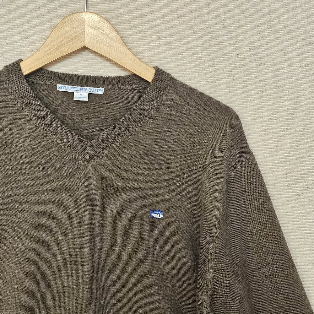 Southern Tide Merino Wool V Neck Sweater XL